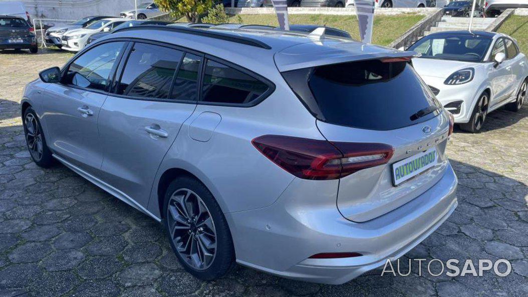 Ford Focus 1.0 EcoBoost ST-Line X de 2023