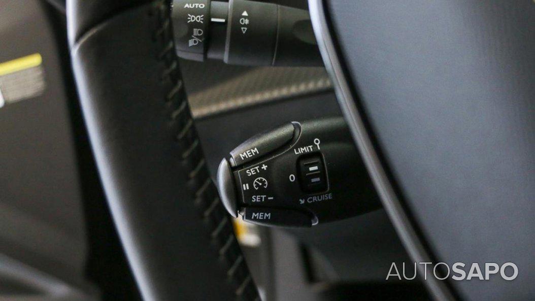 Peugeot 2008 1.2 PureTech Allure EAT8 de 2023