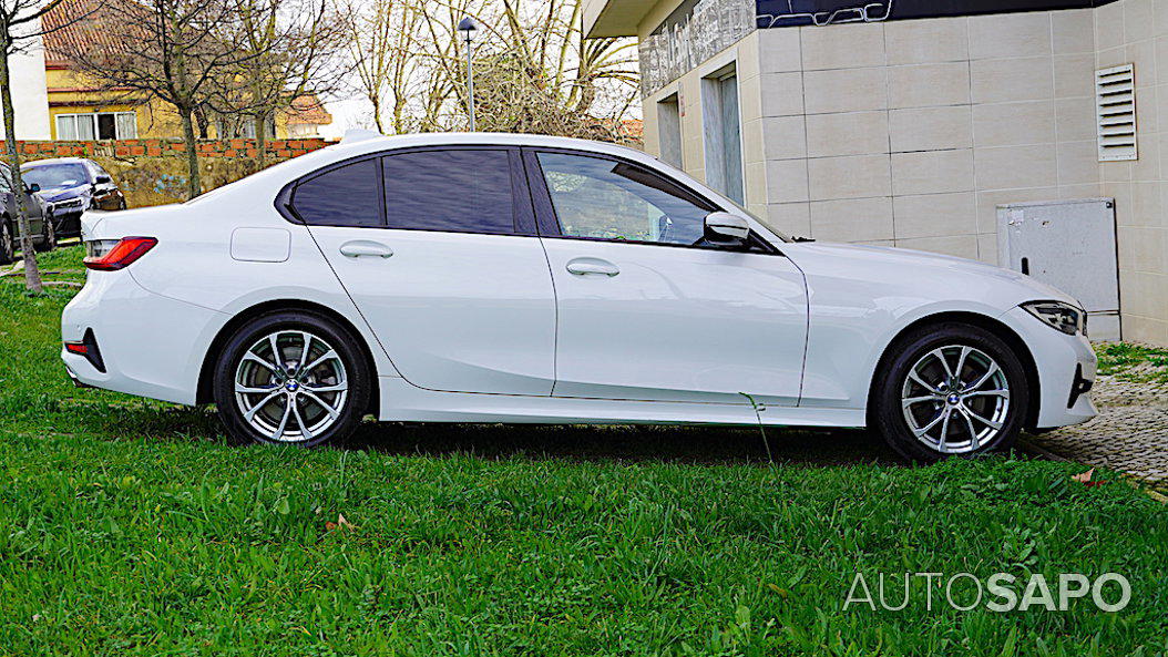 BMW Série 3 320 e Line Sport Auto de 2022