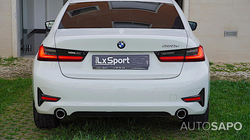 BMW Série 3 320 e Line Sport Auto de 2022