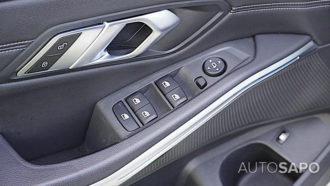 BMW Série 3 320 e Line Sport Auto de 2022