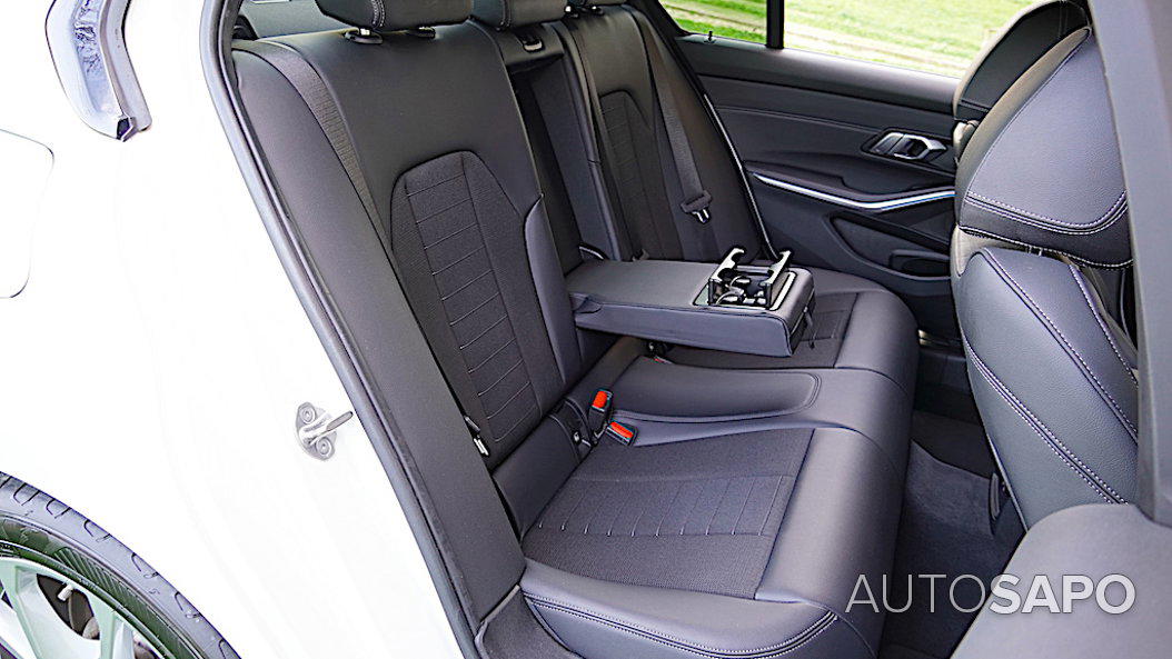 BMW Série 3 320 e Line Sport Auto de 2022