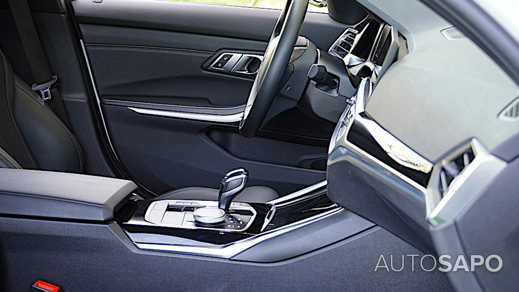 BMW Série 3 320 e Line Sport Auto de 2022