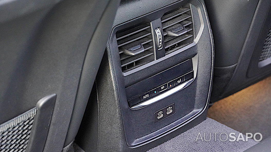 BMW Série 3 320 e Line Sport Auto de 2022