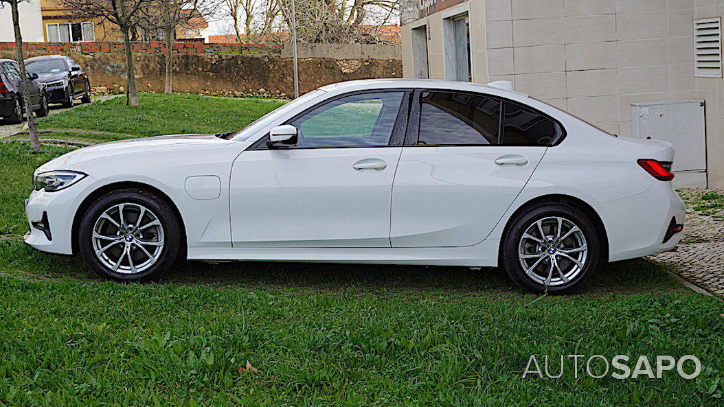 BMW Série 3 320 e Line Sport Auto de 2022