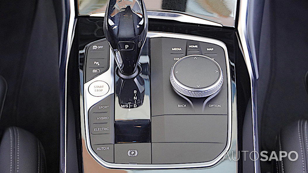 BMW Série 3 320 e Line Sport Auto de 2022