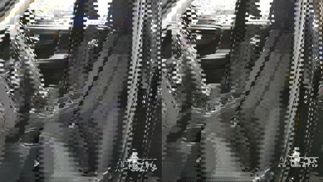 Volvo XC40 1.5 T2 Momentum Core de 2022