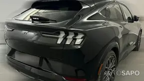 Ford Mustang Mach-E de 2022