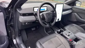 Ford Mustang Mach-E de 2022