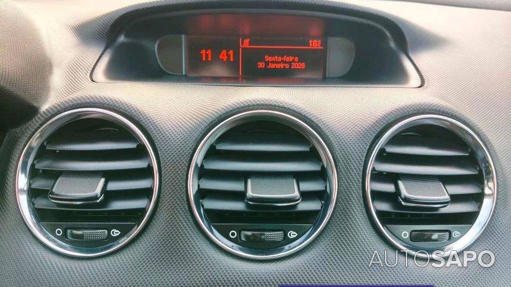 Peugeot 207 CC 1.6 HDi Active de 2011