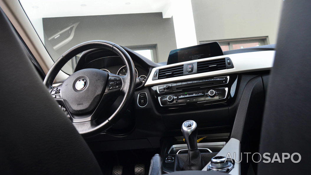 BMW Série 3 320 d Advantage de 2017