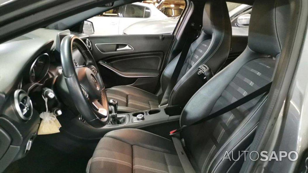 Mercedes-Benz Classe A 180 d Urban de 2018
