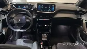 Peugeot e-2008 de 2023