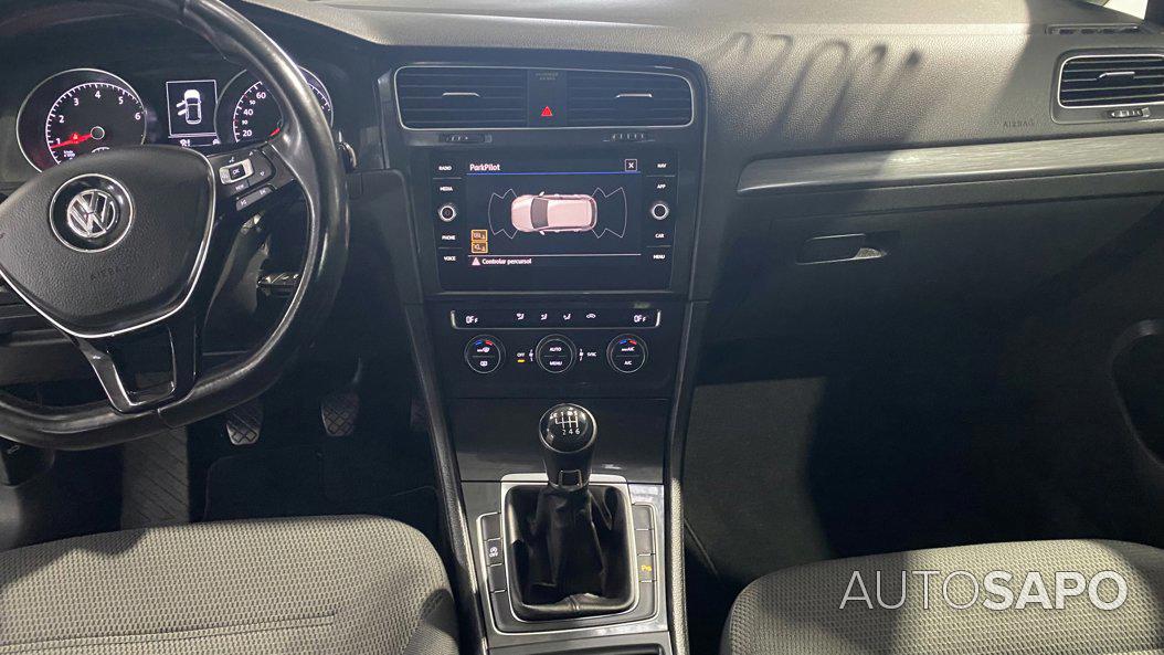 Volkswagen Golf 1.5 TSI BlueMotion Confortline de 2020