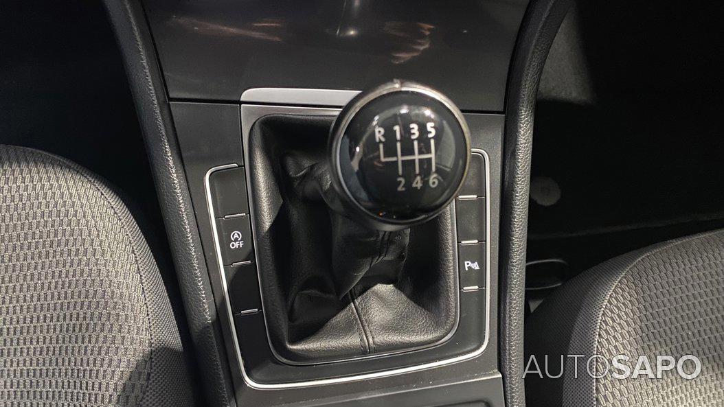 Volkswagen Golf 1.5 TSI BlueMotion Confortline de 2020