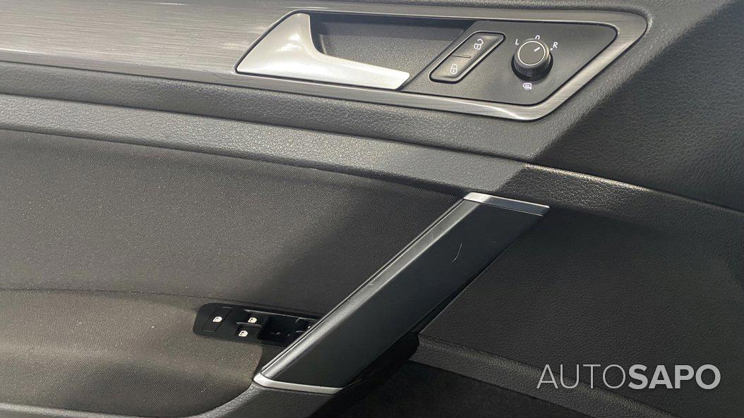 Volkswagen Golf 1.5 TSI BlueMotion Confortline de 2020
