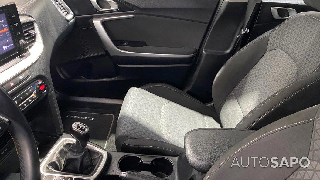 Kia Ceed 1.0 T-GDi Urban de 2021