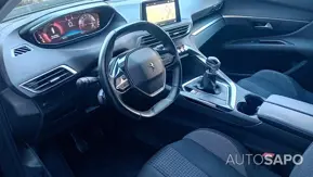 Peugeot 5008 1.2 PureTech Active de 2019