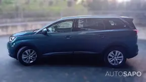 Peugeot 5008 1.2 PureTech Active de 2019