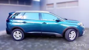 Peugeot 5008 1.2 PureTech Active de 2019