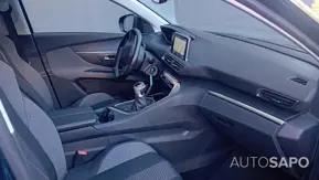 Peugeot 5008 1.2 PureTech Active de 2019