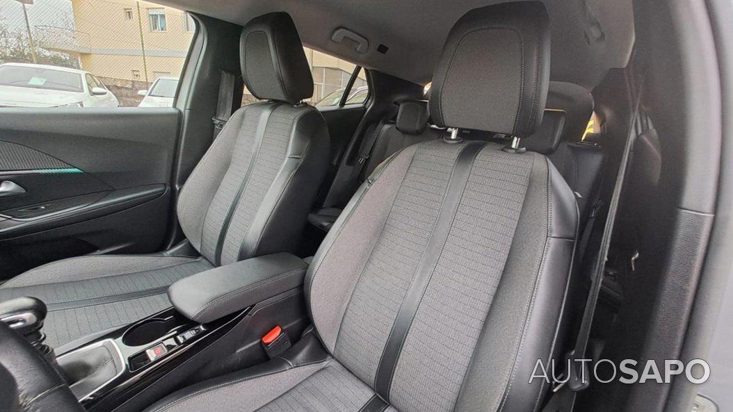 Peugeot 2008 1.2 PureTech Allure de 2021