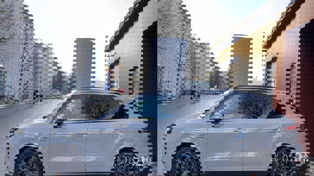 Porsche Cayenne E-Hybrid de 2024