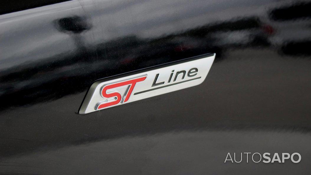 Ford Focus 1.0 EcoBoost MHEV ST-Line de 2024