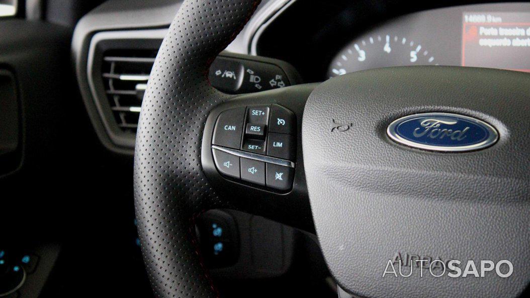 Ford Focus 1.0 EcoBoost MHEV ST-Line de 2024