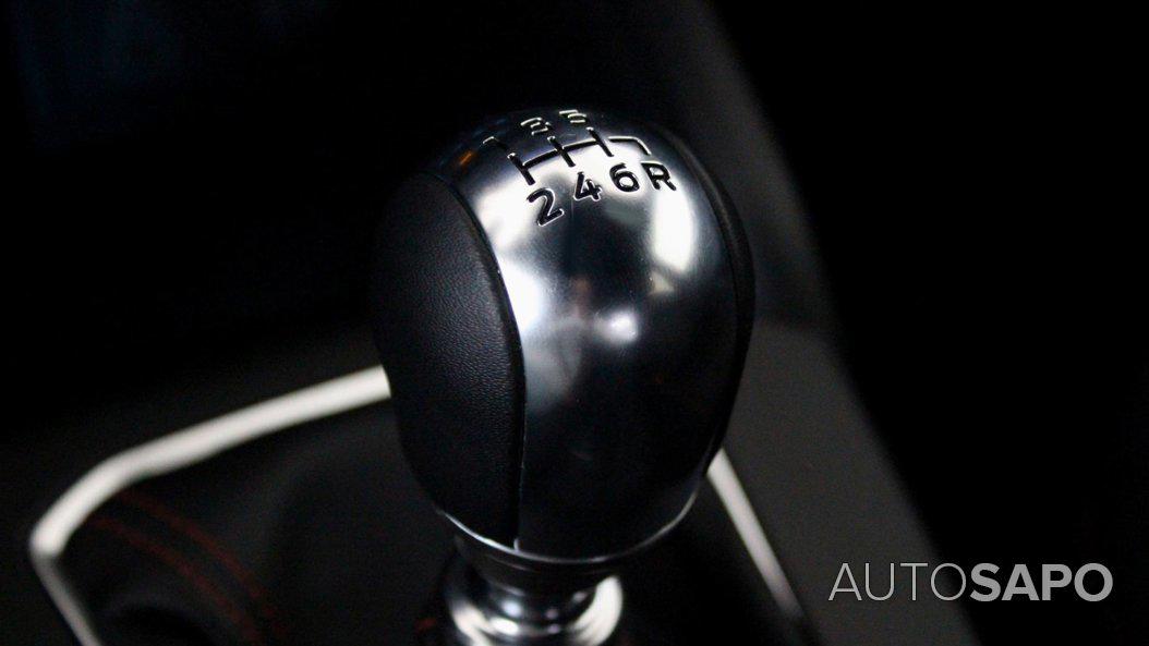 Ford Focus 1.0 EcoBoost MHEV ST-Line de 2024