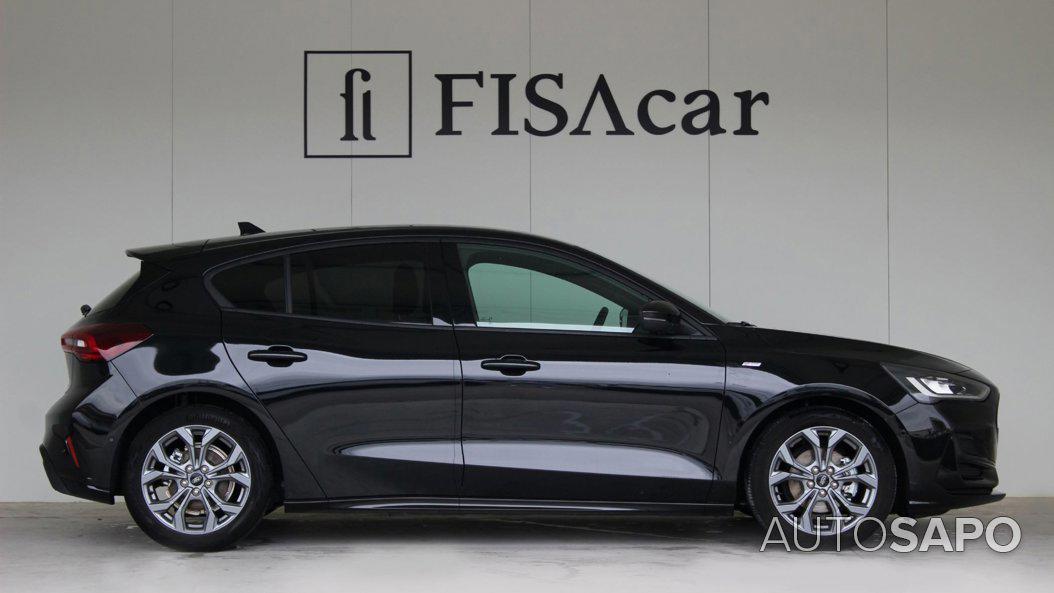 Ford Focus 1.0 EcoBoost MHEV ST-Line de 2024