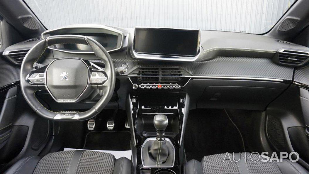 Peugeot 208 1.2 PureTech GT de 2021