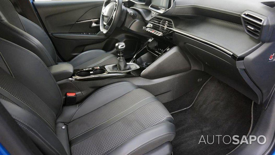 Peugeot 208 1.2 PureTech GT de 2021