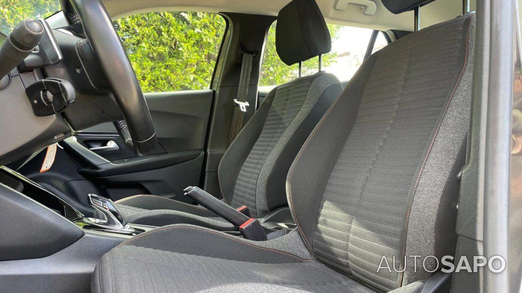 Peugeot 2008 1.2 PureTech Active Pack EAT8 de 2020