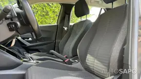 Peugeot 2008 1.2 PureTech Active Pack EAT8 de 2020