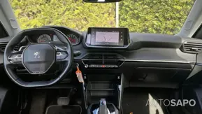 Peugeot 2008 1.2 PureTech Active Pack EAT8 de 2020