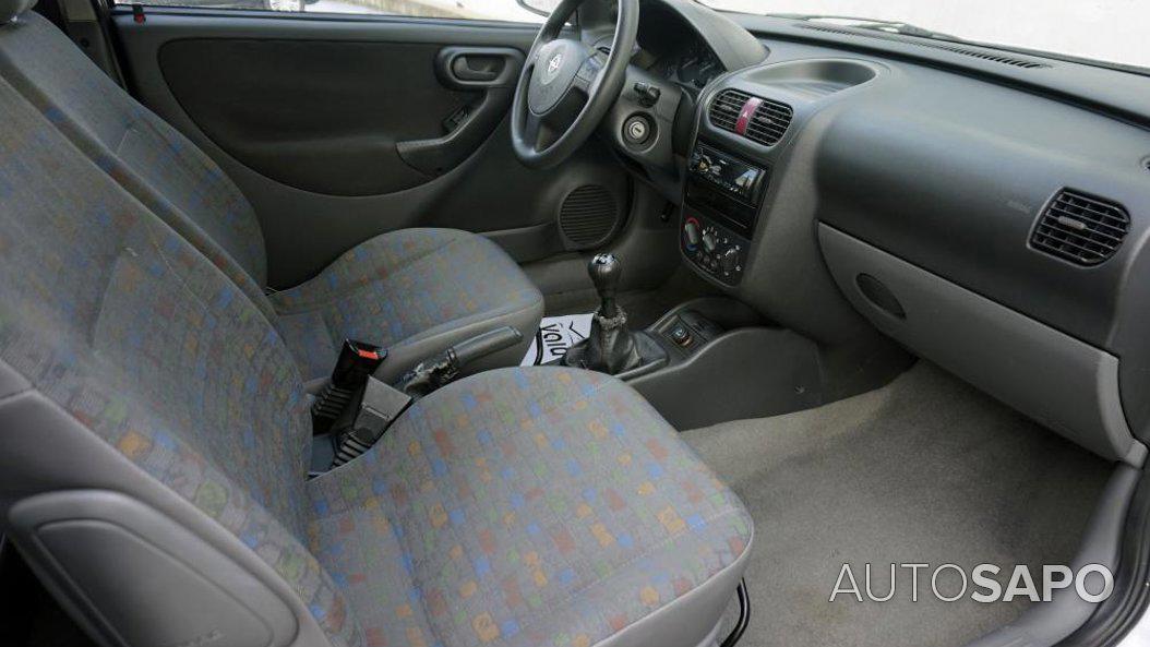 Opel Corsa 1.7 DTi 16V N-Joy de 2001