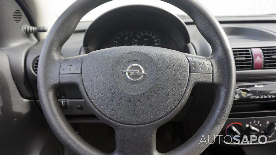 Opel Corsa 1.7 DTi 16V N-Joy de 2001