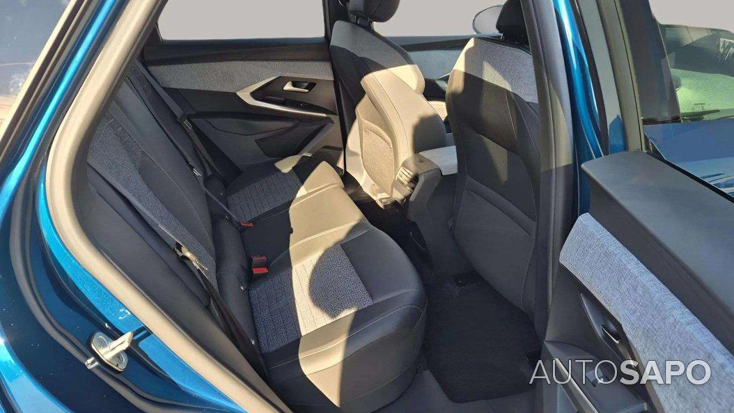 Peugeot e-3008 Allure de 2025