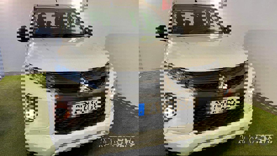 Mitsubishi L200 Strakar de 2022