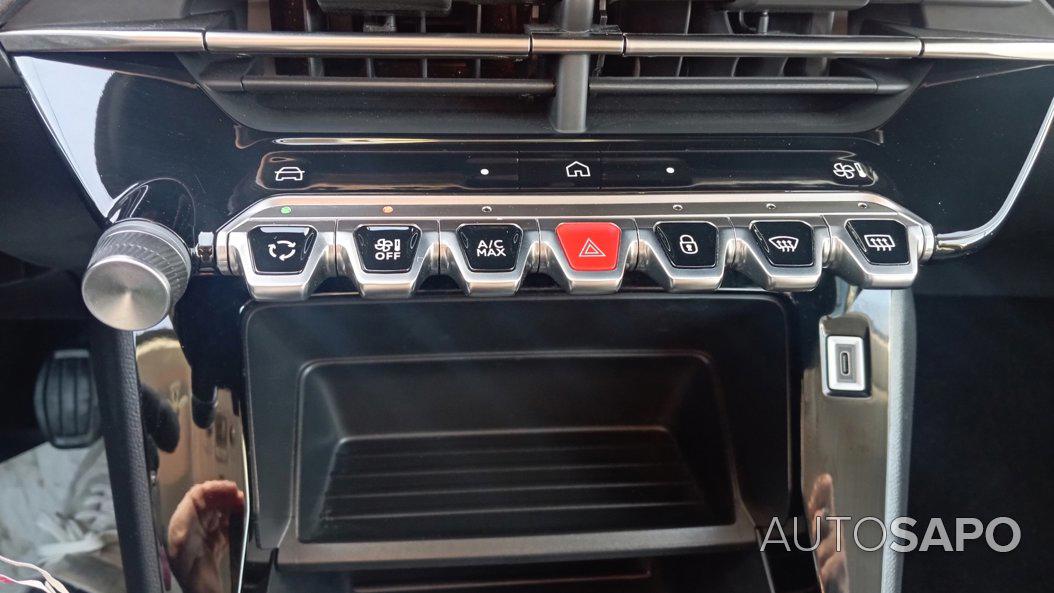 Peugeot 208 1.2 PureTech Style de 2025