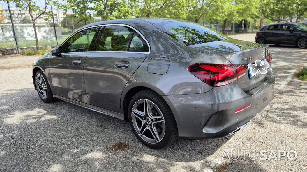 Mercedes-Benz Classe A 250 e AMG Line de 2020