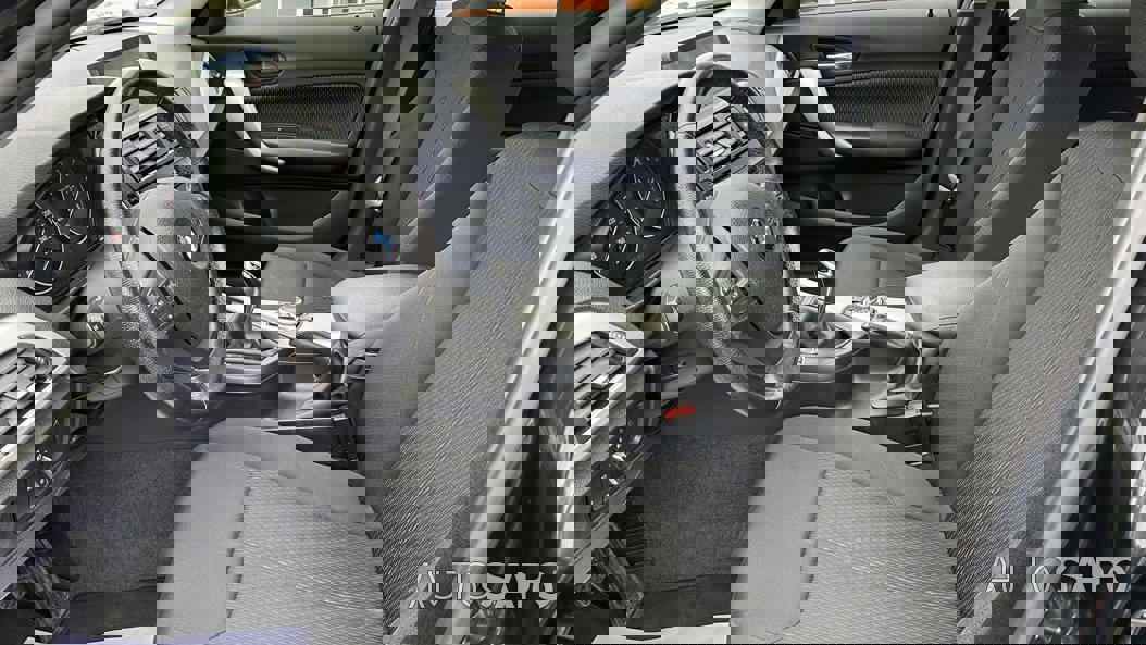 BMW Série 1 116 d EfficientDynamics de 2012