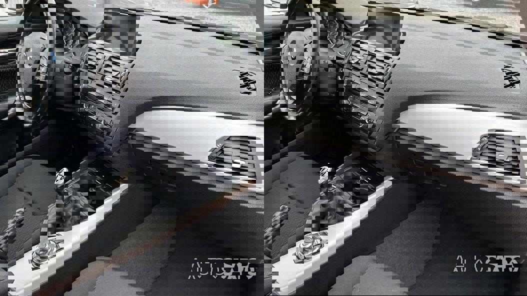 BMW Série 1 116 d EfficientDynamics de 2012