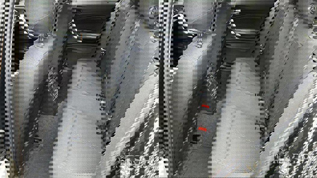 BMW Série 1 116 d EfficientDynamics de 2012