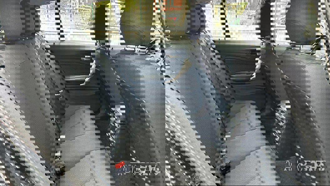 BMW Série 1 116 d EfficientDynamics de 2012