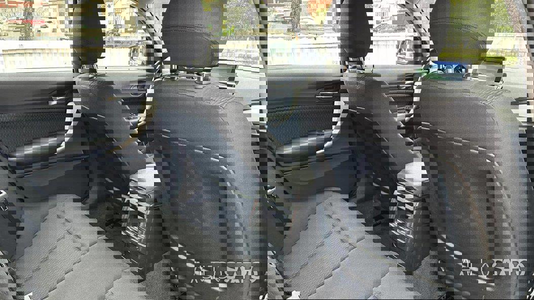 BMW Série 1 116 d EfficientDynamics de 2012