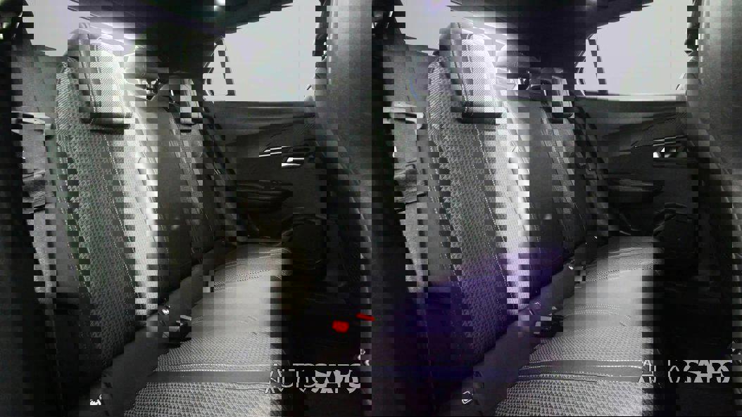 Peugeot e-2008 de 2023