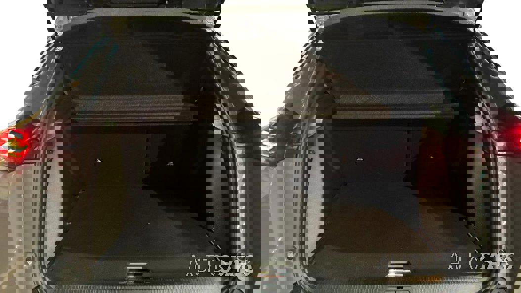 Peugeot e-2008 de 2024