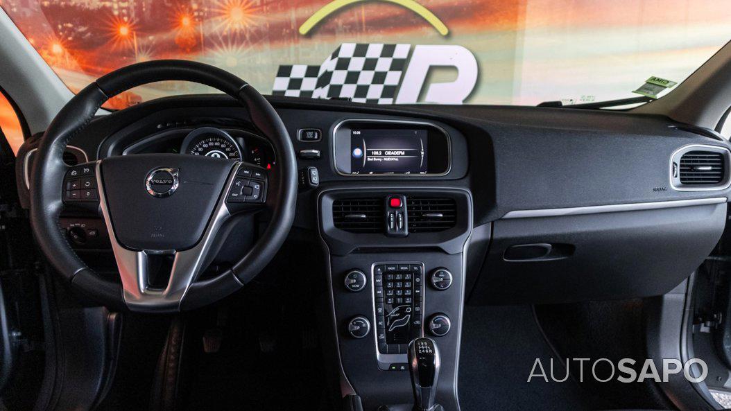 Volvo V40 2.0 D3 Momentum de 2019